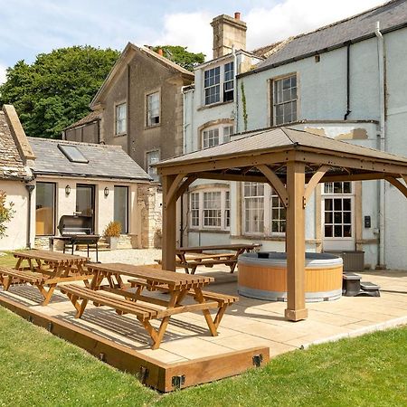 Cotswold Manor House - Country House Retreat With Hot Tub, Ideal For Large Groups Petty France Bagian luar foto