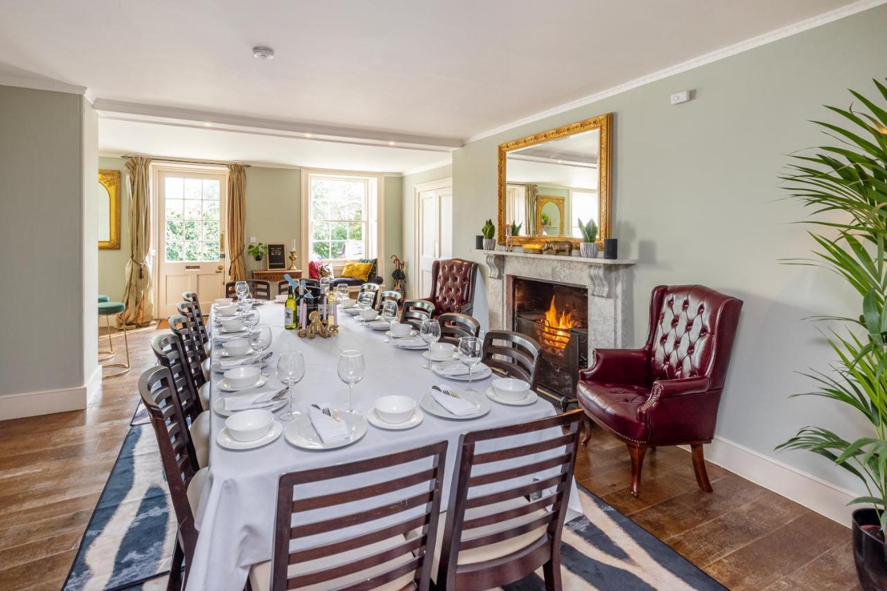 Cotswold Manor House - Country House Retreat With Hot Tub, Ideal For Large Groups Petty France Bagian luar foto