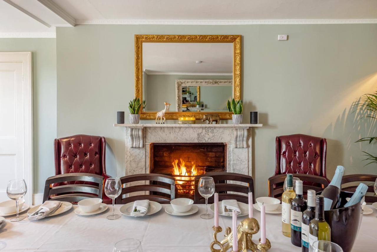 Cotswold Manor House - Country House Retreat With Hot Tub, Ideal For Large Groups Petty France Bagian luar foto