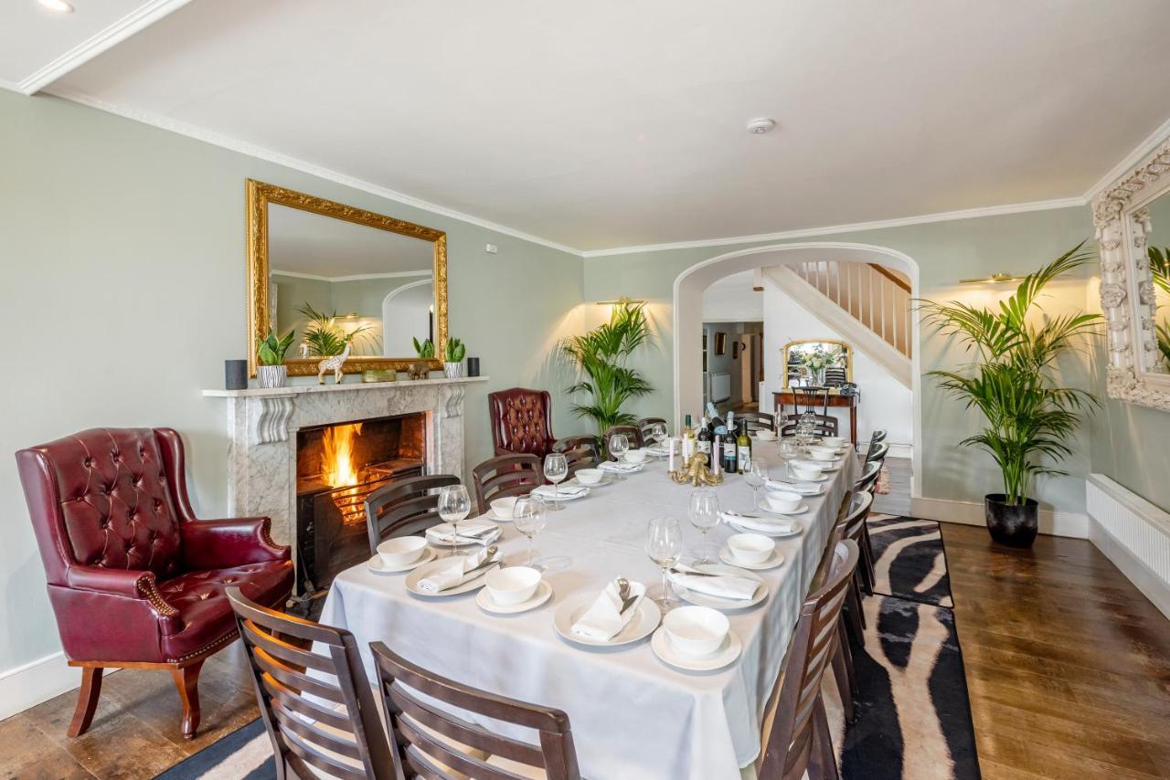 Cotswold Manor House - Country House Retreat With Hot Tub, Ideal For Large Groups Petty France Bagian luar foto