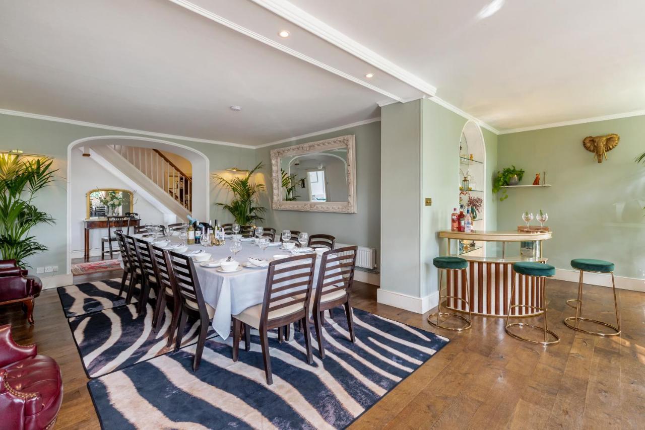 Cotswold Manor House - Country House Retreat With Hot Tub, Ideal For Large Groups Petty France Bagian luar foto